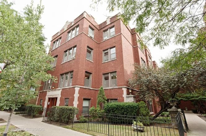 Addison Court Condominium